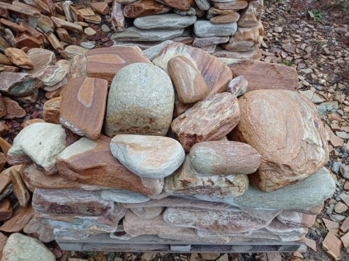 Златолит жёлтый, жёлто-зелёный глыбки и валуны для ланшафтного дизайна купить в Курганской области