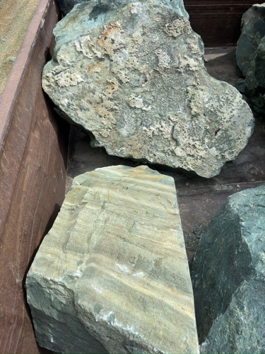 Ландшафтные глыбы зелёные 200-500 килограмм купить в Курганской области