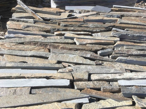 Горбушка златолит мультиколор для облицовки купить в Курганской области