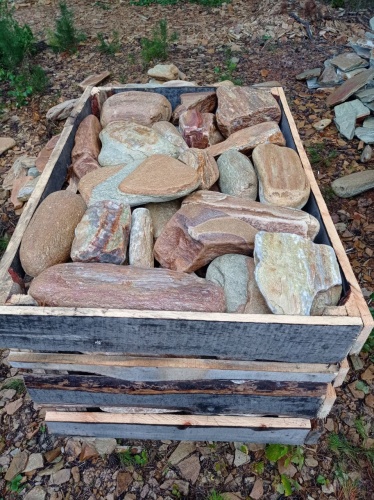 Златолит жёлтый, жёлто-зелёный глыбки и валуны для ланшафтного дизайна купить в Курганской области