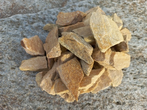 Златолит жёлтый декоративная каменная крошка купить в Курганской области