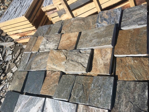 Плитка пилёная златолит Уральский для цоколя, отмостки купить в Курганской области