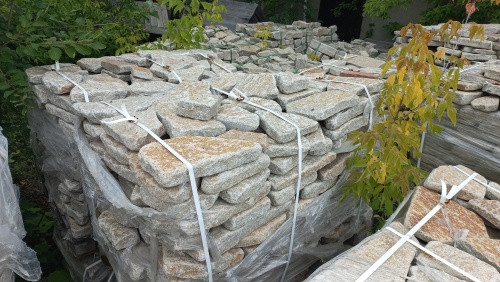 Гранитный плитняк галтованный для парковки купить в Курганской области