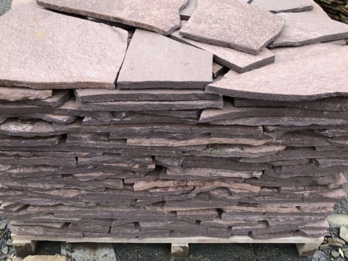 Плитняк лемезит бордовый для облицовки цоколя 20-25 мм  купить в Курганской области