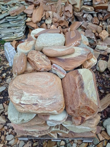 Златолит жёлтый, жёлто-зелёный глыбки и валуны для ланшафтного дизайна купить в Курганской области